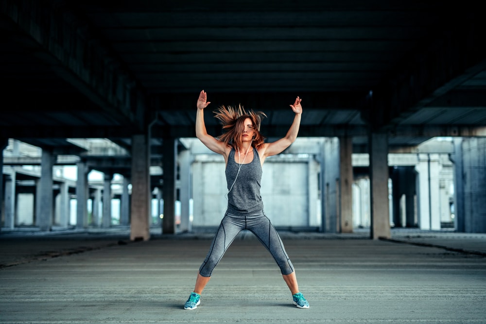 10 Health Benefits Of Jumping Jacks Exercise & How To Do It