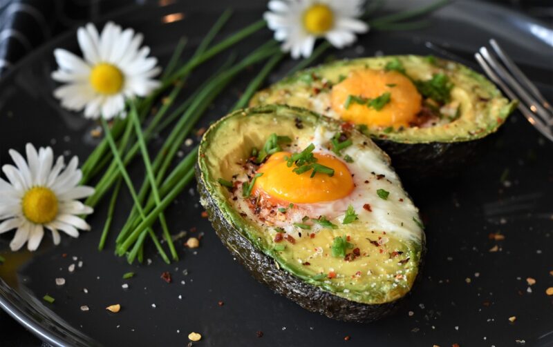 Avocado-Baked-Eggs-Paleo-Breakfast