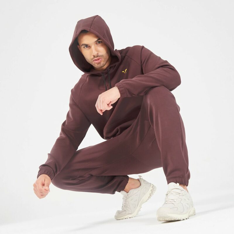 Sweatpants & Hoodies at the Gym: Reasons, Benefits, Pros & Cons