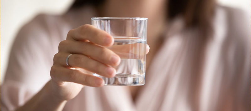 Drink water to keep your hunger away during intermittent fasting