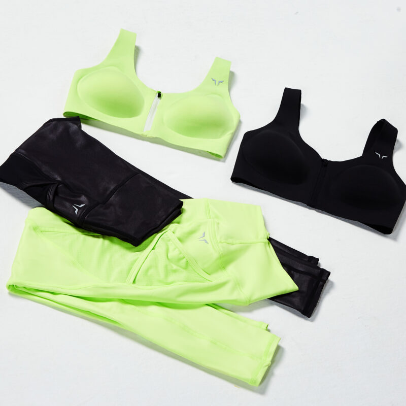 Folded-Gym-Clothes-Sports-Bras-Workout-Leggings-SQUATWOLF